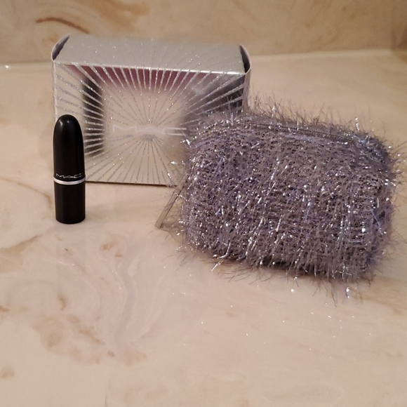 "Firework Like A Charm" M.A.C Mini Pouch/Lipstick - Picture 7 of 16